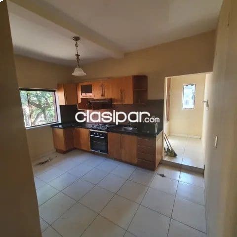 S/Eligio Ayala esq M. Bullo Mansion de 3pizos Z/ Min Defensa a pasos Avda. Mcal Lopez