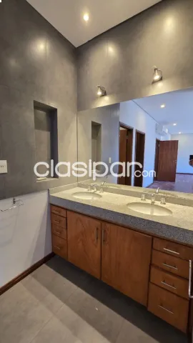 Hermosa casa en alquiler en barrio Mcal Estigarribia, foto 3