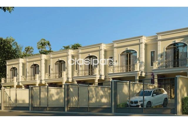 Elegante duplex en jardin de oro
