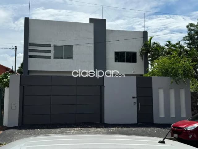 Lujosa residencia en Asunción barrio Nazareth, foto 2