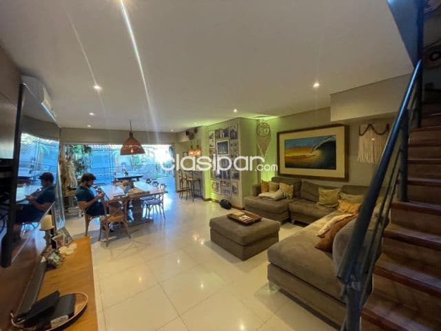 Casa pareada en excelente estado zona cit