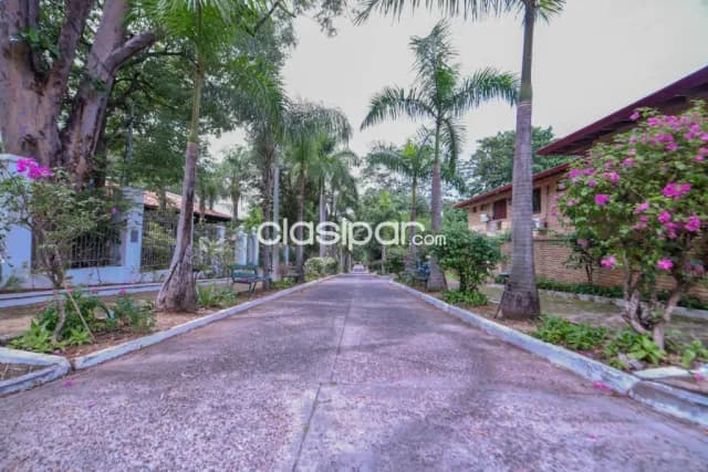 Casa Full Amoblada de 5 Dormitorios (3 en Suite) Baño. Amplio Quincho. (ID1920) — foto 4
