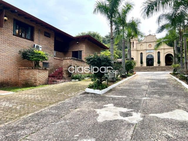 Casa Full Amoblada de 5 Dormitorios (3 en Suite) Baño. Amplio Quincho. (ID1920) — foto 1