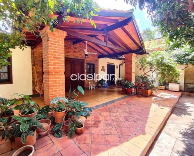 Amplia casa 3 dormitorios barrio molino Luque, foto 2
