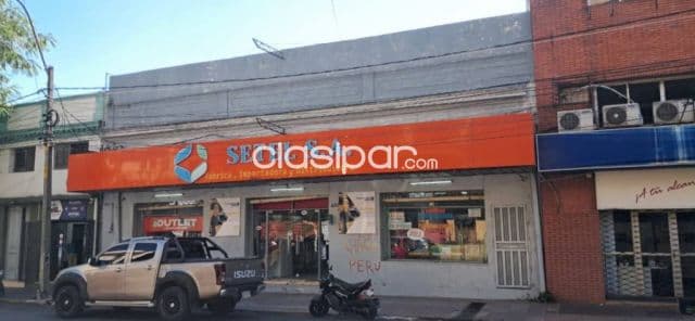 Amplio local comercial asuncion centro