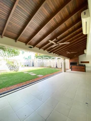 Hermosa casa - 4 dormitorios en Barrio Mburucuya, foto 3