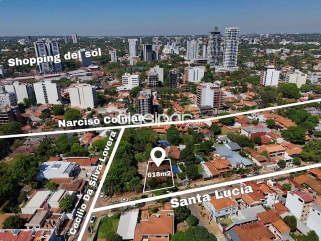 Terreno en barrio Las Lomas, con casa a demoler o refaccionar