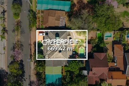 Residencia de 669 m2 sobre la avenida perón — foto 4