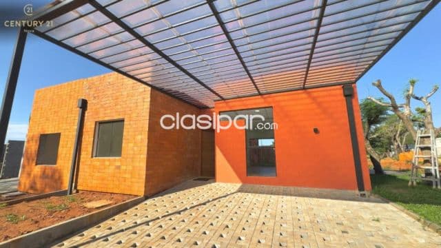 Casas de 2 y 3 dormitorios en barrio cerrado miraflores, mora kué - Luque