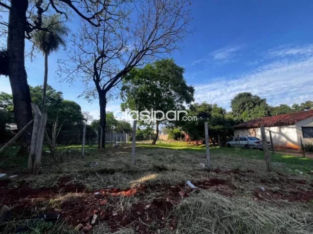 Terreno en San Lorenzo, barrio capilla del monto, zona palacio de justicia — foto 2