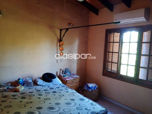 Amplia casa en Luque