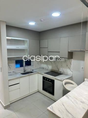 Departamento semi amoblado de 2 dormitorios en Luque, zona cit