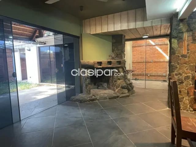 Casa de una sola planta en venta zona Ycua Sati, foto 5