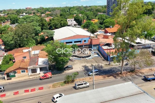 En venta terreno sobre la Avda. Mcal. Lopez — foto 3