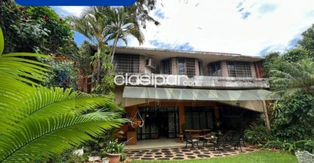Casa 2 plantas 3 hab.area de servicio y deposito-bo.san jorge-asuncion