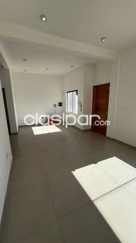 Casa en lambare zona sek cod 5986