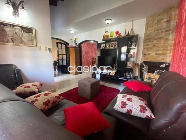 Hermosa Residencia de 5 dormitorios con piscina en zona Shopping San Lorenzo — foto 4