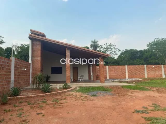 Casa Quinta con piscina en terreno de 1121 mts2 en Capiata zona Pechugon Ruta 1 — foto 5