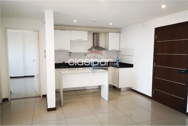 E. Robelini: Moderno departamento con cochera, foto 4