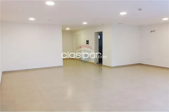 Oficina en imponente edificio, ideal para invertir, foto 3