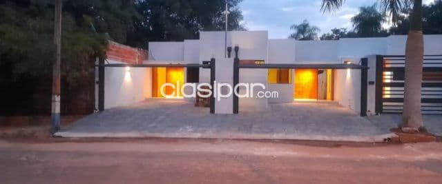 Duplex a estrenar de 3 dormitorios todo en planta baja en Luque zona Aeropuerto