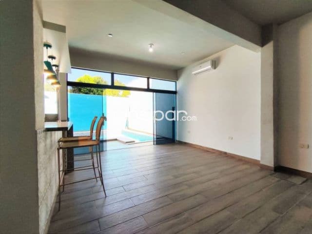 En venta duplex con piscina a estrenar en Fernando de la Mora zona norte