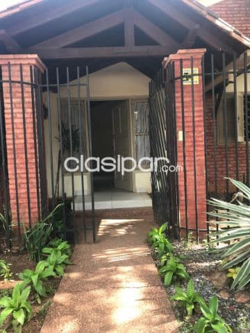 San cristóbal, prox. Denis roa, goethe: 360m2 p/ casa u oficina, 2 dormit, garaje, patio