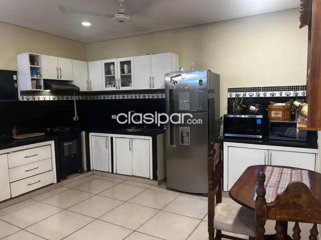 Casa de 5 dormitorios en San Lorenzo zona Sub estacion de la ANDE Laurelty, foto 3
