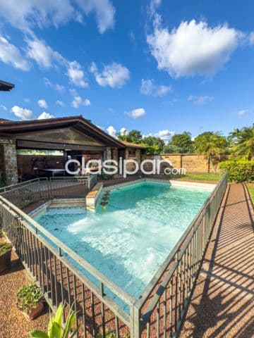 ¡residecncia unica! En en esquina 1620 m2 casa en Fernando de la Mora