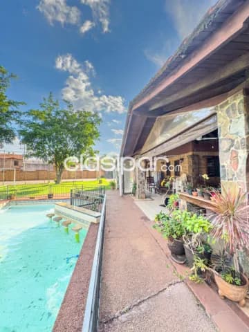 ¡residecncia unica! En en esquina 1620 m2 casa en Fernando de la Mora — foto 3