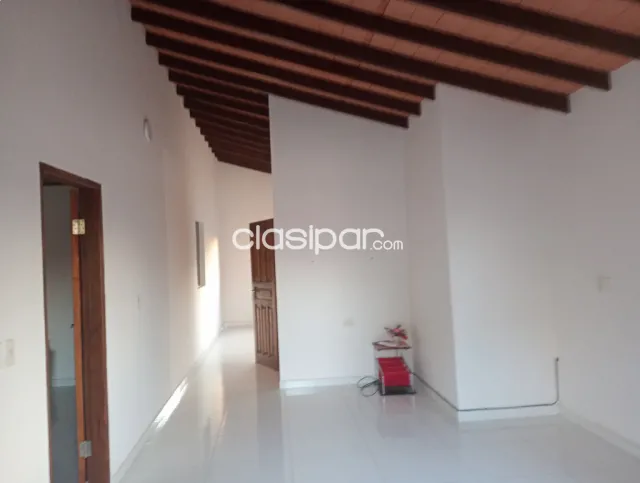 Residencia unifamiliar,,,San Lorenzo centro periferico, sitio entre dos avdas pricipales, foto 5