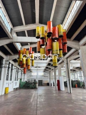 Amplio espacio industrial de gran altura en asuncion