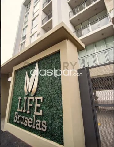 En venta departamento amoblado de 2 habitaciones Edificio Life Bruselas – YKuá Satí - Asun, foto 2