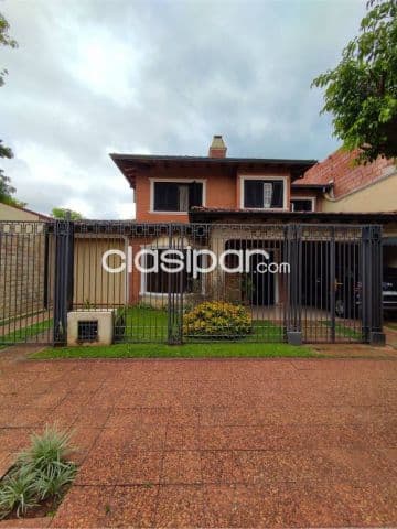 casa de 4 habitaciones en el barrio Villa Aurelia de Asunción !