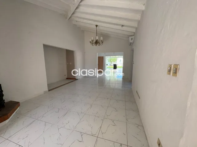 Casa 3 Habitaciones, escritorio y piscina Los Laureles — foto 4
