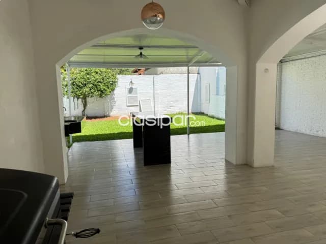 Casa 3 Habitaciones, escritorio y piscina Los Laureles — foto 2