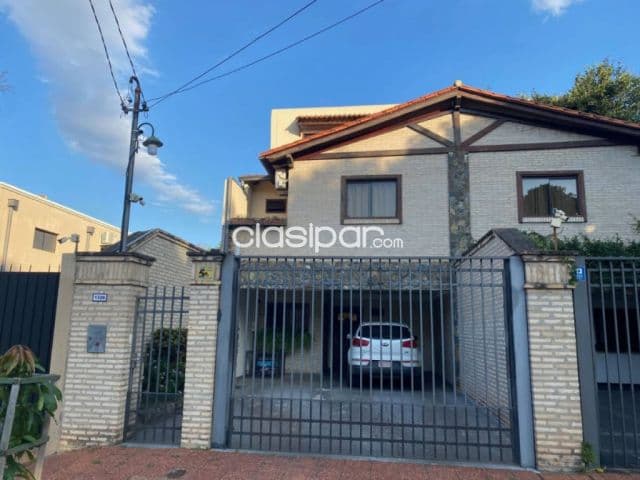 Amplio duplex 4 dormitorios en barrio mburucuya — foto 1