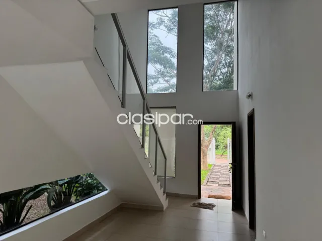 Surubi’i, rotonda: Elegante dúplex, gran recepción, 3 dormit, jardín, piscina, garajes, foto 3