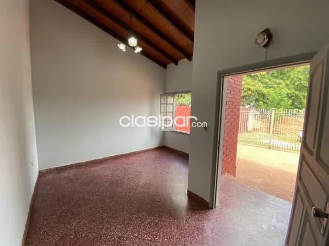 Casa de 6 dormitorios en Fernando de la Mora zona Norte zona Parroquia Domingo Sab — foto 3