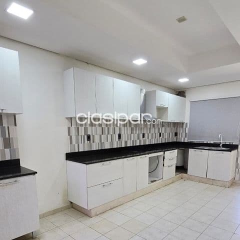 OFERTA! Vendo casa de 3 dormitorios en san Jorge zona Goethe