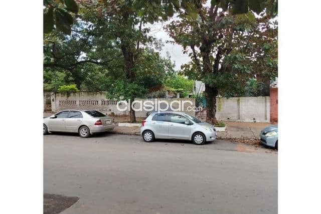 Terreno en barrio obrero