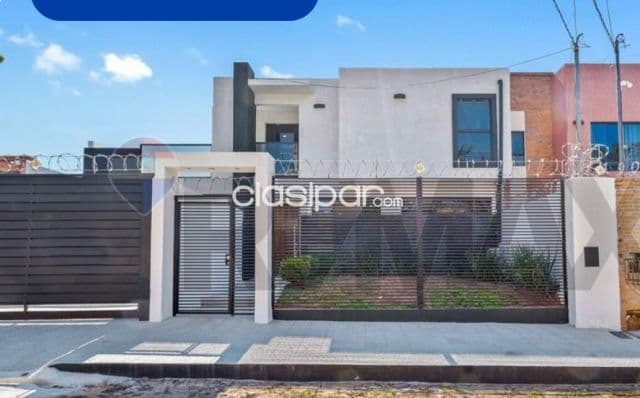 Casa 2 plantas en ita enramada asuncion a cuadras de avda.peron- terreno 440 m2