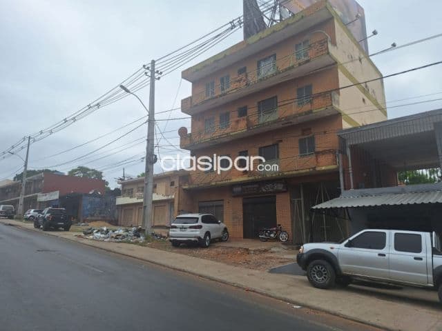 Edificio de 4 niveles en venta sobre acceso sur zona tres bocas — foto 1