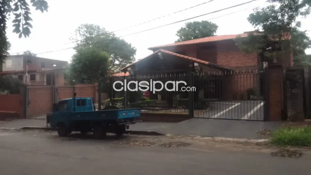 Casa de 4 dormitorios en Barrio Felicidad de Lambare con piscina Y TOTALMENTE AMOBLA, foto 5