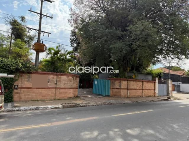 Amplia propiedad con ubicación estratégica en el Barrio Mariscal López, foto 2