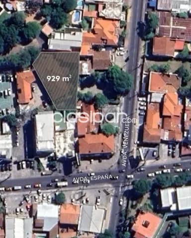 Amplia propiedad con ubicación estratégica en el Barrio Mariscal López, foto 3