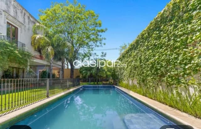 Amplia casa 5 hab.en suite c/piscina terreno 960 m2 bo.tembetary-asuncion, foto 3