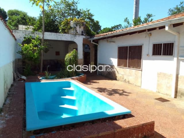 Casa en Fernando de la Mora