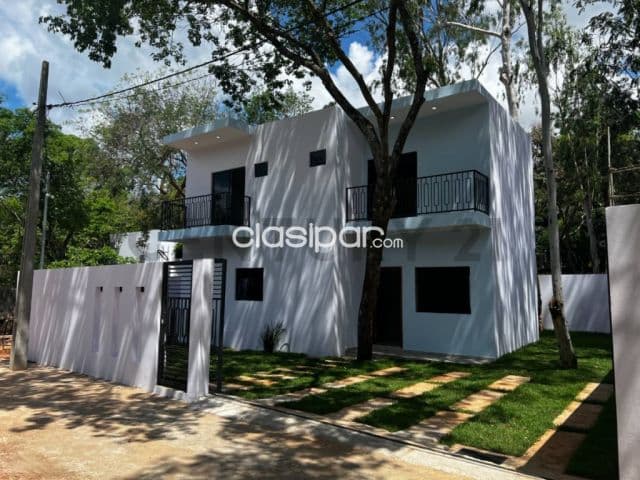 Casa a estrenar en barrio paraiso, Luque