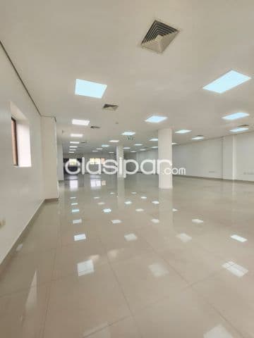 📍Alquilo oficinas en planta libre a pasos del Shopping del Sol - Bo Las Lomas COD A0733